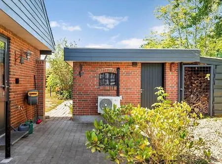 8854-glesborg-laerkevej-9 Feriehus *
